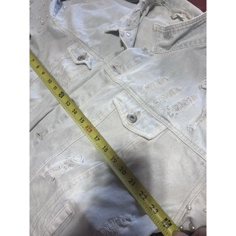 Pearl-Embellished Light Wash Denim Jacket - Women - Picture 7 of 8